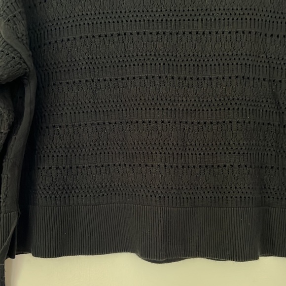 Banana Republic Cropped Beach Sweater - Picture 2 of 5